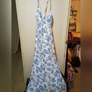Elegant Blue Floral Maxi Dress